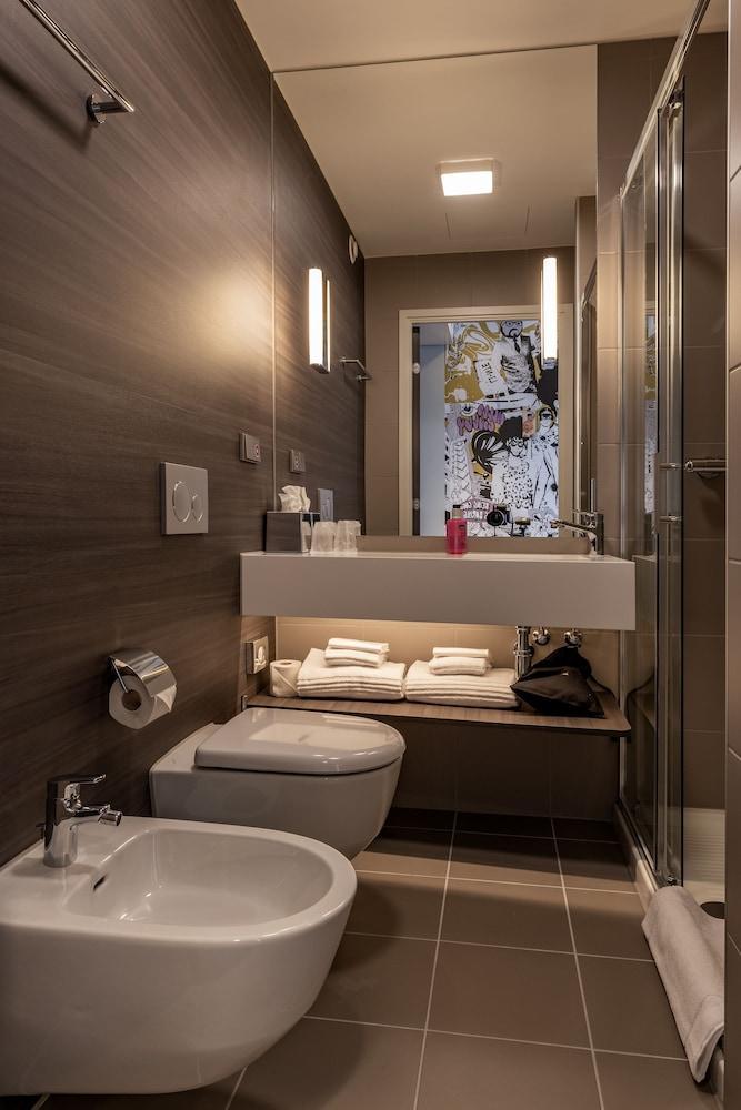 Moxy York Hotel Eksteriør billede